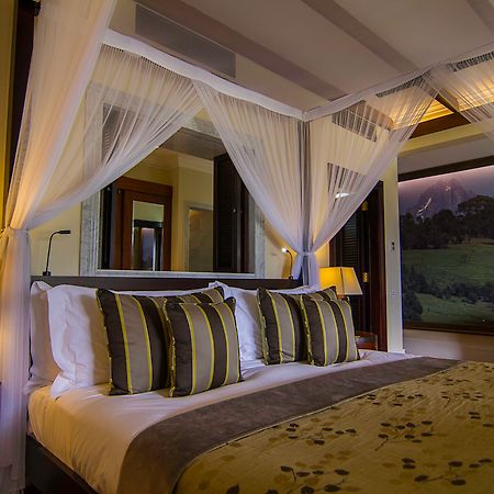 Hemingways Nairobi Hotel Екстериор снимка