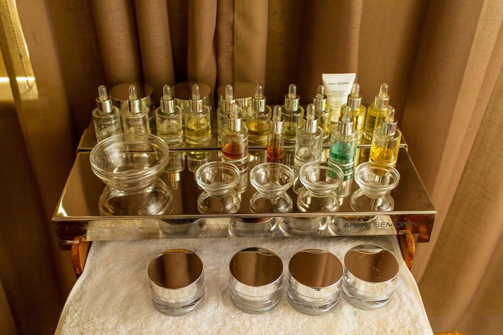 Hemingways Nairobi Hotel Екстериор снимка