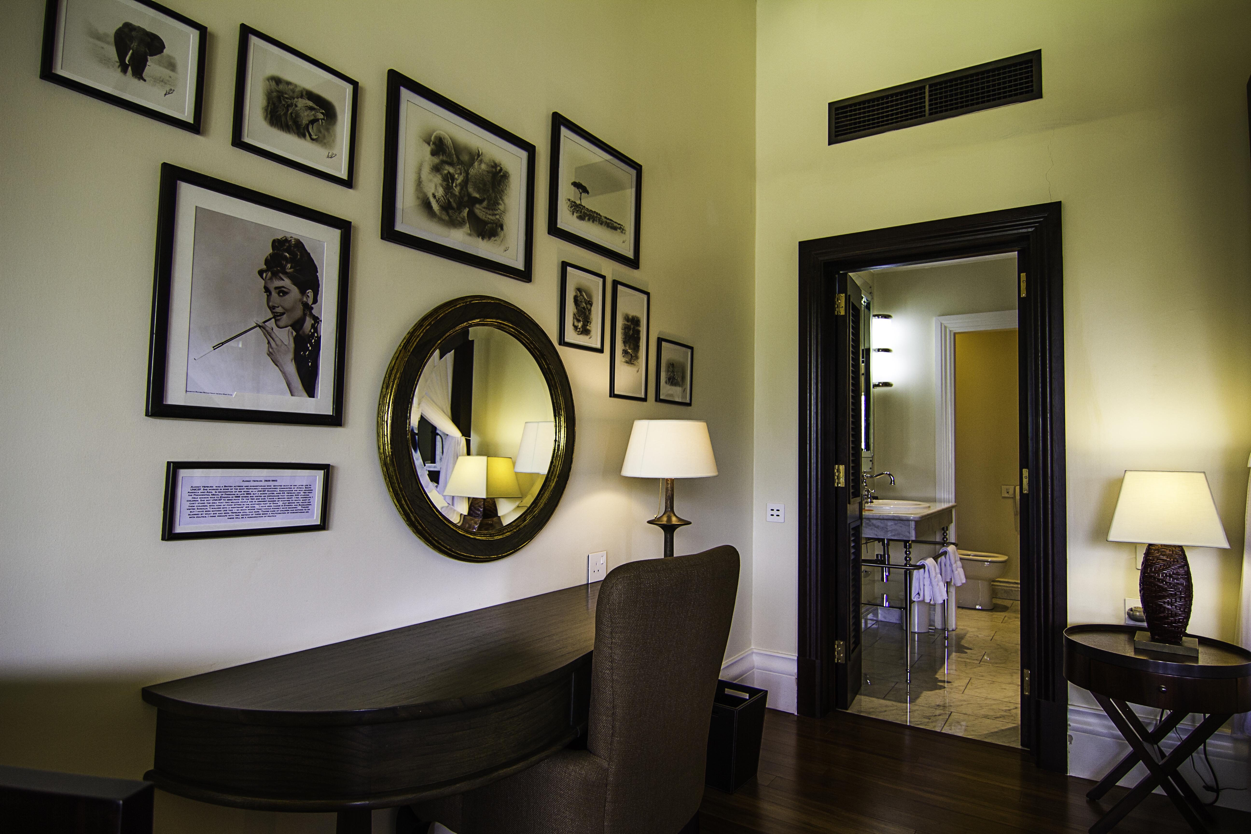 Hemingways Nairobi Hotel Екстериор снимка